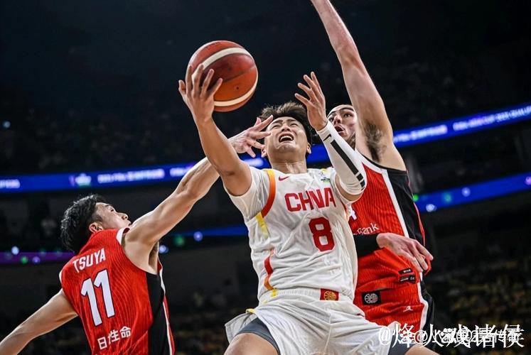 本赛季本土最强双星联袂！赵睿加盟北京首钢完成首秀